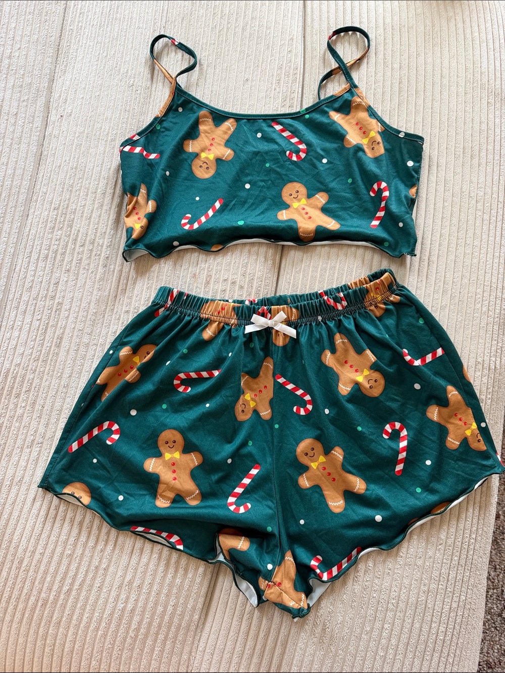 Green Gingerbread Print Women's Pajama Set